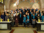 samen met het dames- en herenkoor